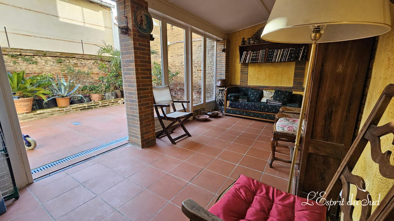 Maison ancienne - 355 m² - 8 pièces