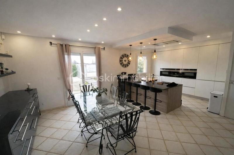 Maison - 110 m² - 7 pièces