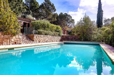 Propriété - 234 m² - 8 pièces