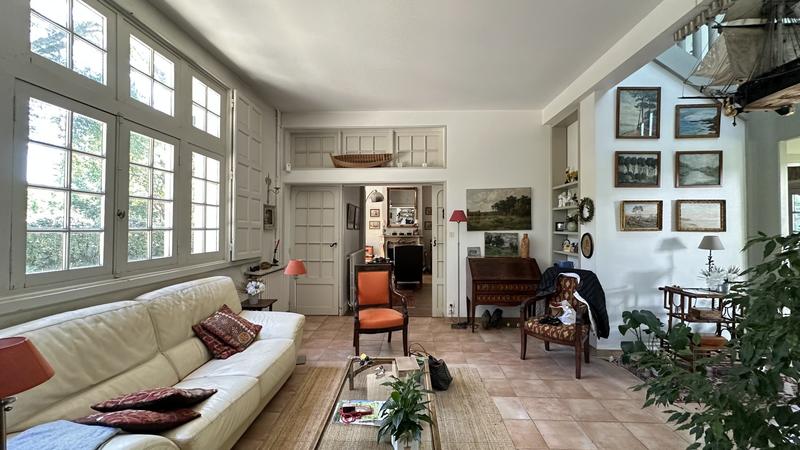 Maison - 192 m² - 8 pièces