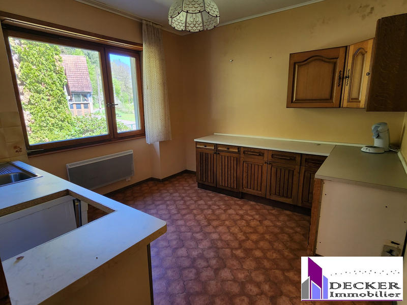 Maison - 239 m² - 10 pièces