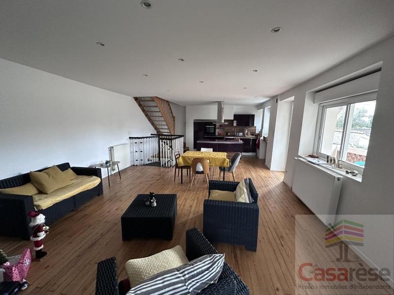 Maison de ville - 130 m² - 8 pièces