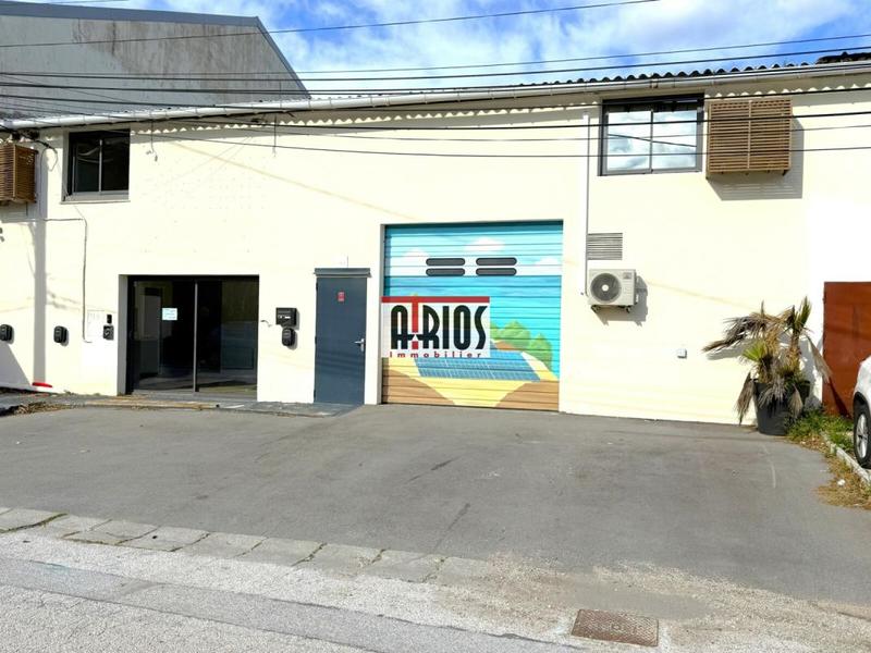 Local d'activité / Entrepôt - 285 m²