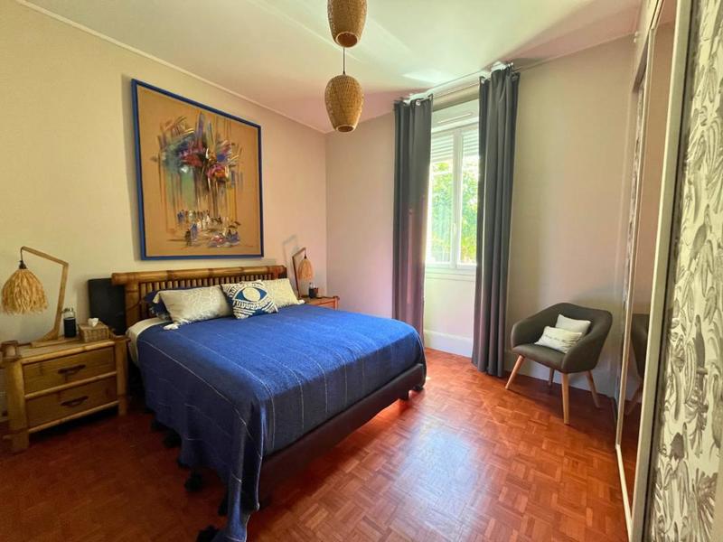 Maison - 275 m² - 6 pièces