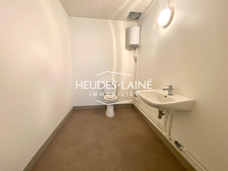 Local d'activités - 194 m²