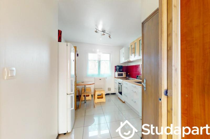 Chambre - 11 m² - 1 pièce