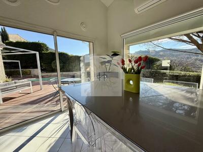 Maison - 173 m² - 7 pièces