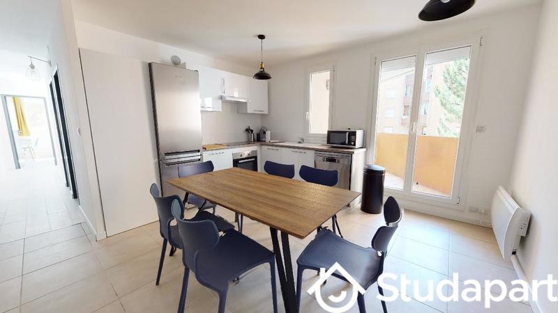 Chambre - 11 m² - 1 pièce