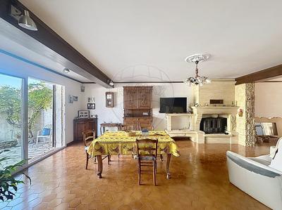 Maison - 185 m² - 6 pièces