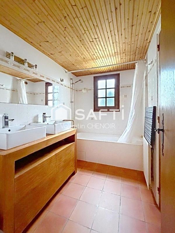 Maison - 135 m² - 6 pièces