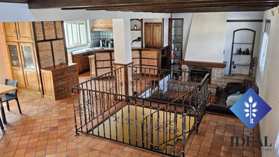 Maison - 210 m² - 6 pièces