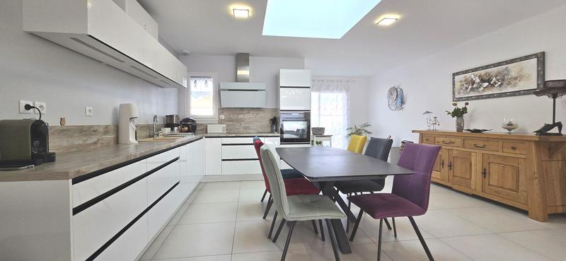 Maison - 114 m² - 4 pièces