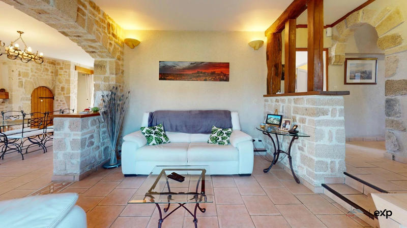 Maison - 147 m² - 7 pièces