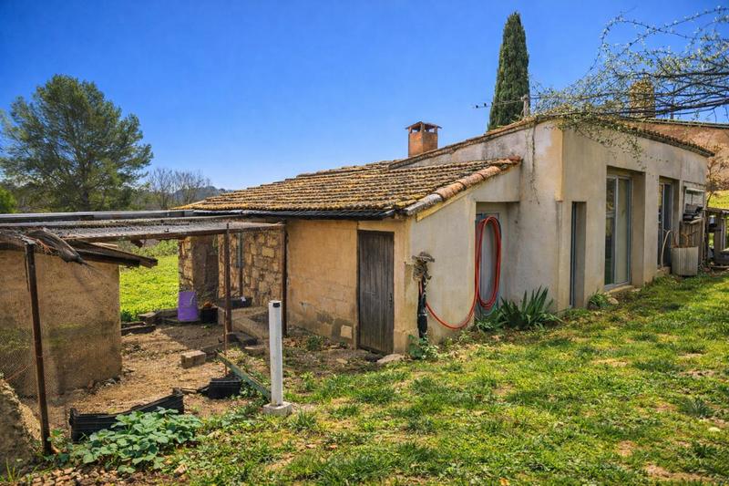 Maison - 220 m² - 6 pièces