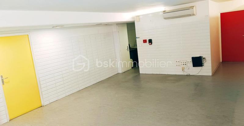 Local commercial - 164 m² - 5 pièces