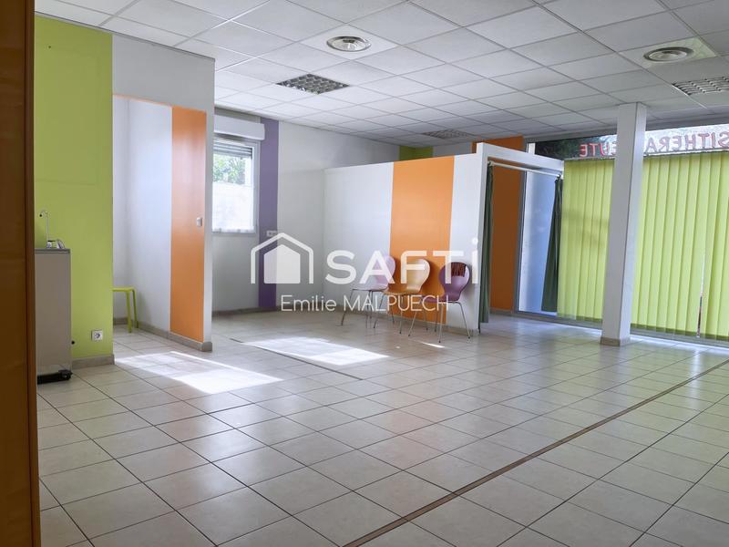 Local commercial - 141 m² - 2 pièces