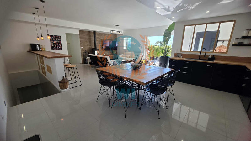 Maison - 150 m² - 6 pièces