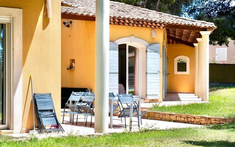 Villa - 250 m² - 6 pièces