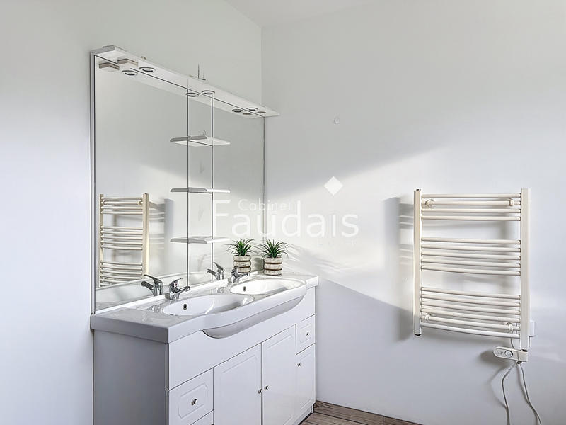 Maison - 94 m² - 4 pièces