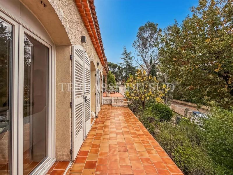 Maison - 162 m² - 7 pièces