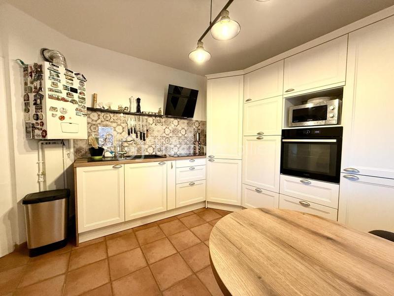 Appartement - 125 m² - 4 pièces