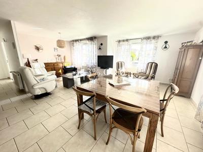 Maison - 88 m² - 5 pièces