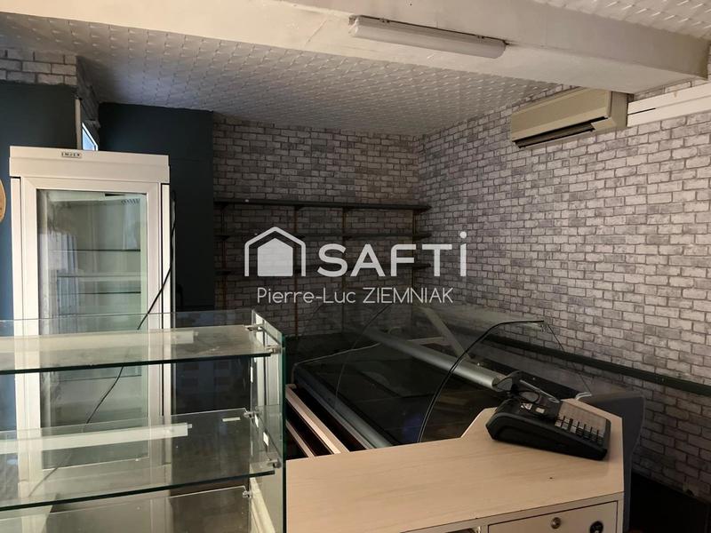 Local commercial - 210 m² - 6 pièces