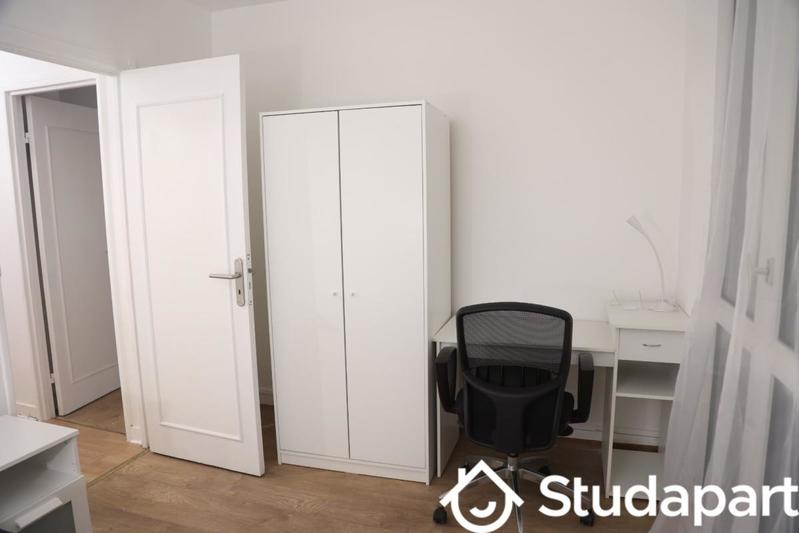 Chambre - 10 m² - 1 pièce