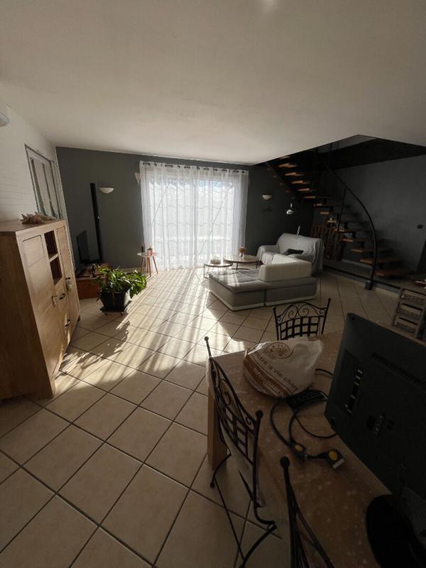 Villa - 210 m² - 11 pièces