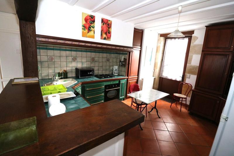 Propriété - 480 m² - 18 pièces