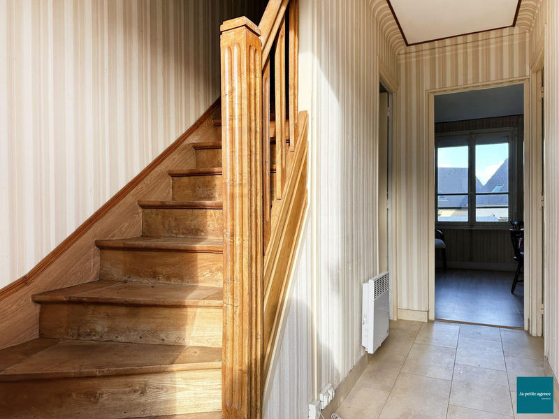 Maison - 85 m² - 5 pièces