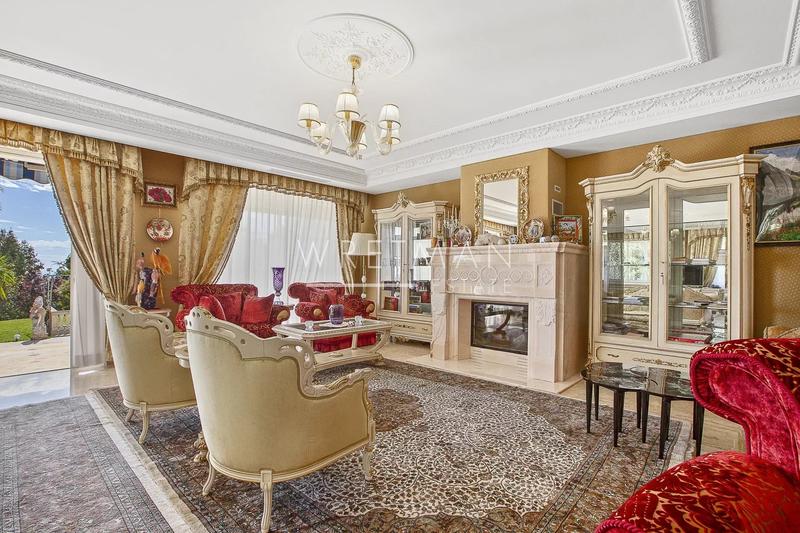 Villa - 700 m² - 15 pièces