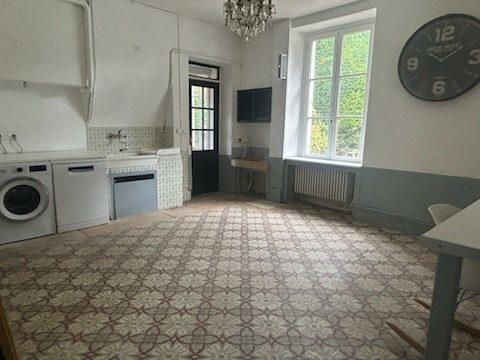 Maison - 190 m² - 8 pièces