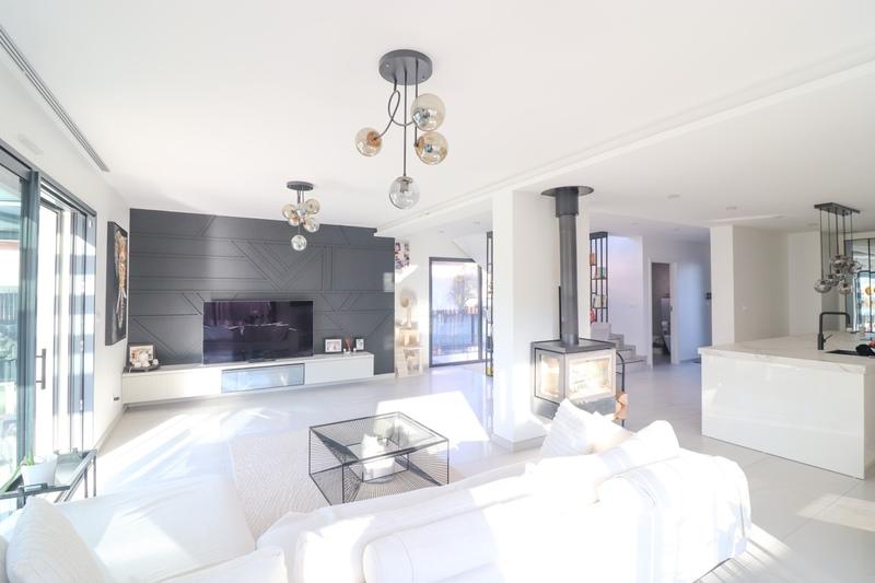 Maison - 187 m² - 4 pièces