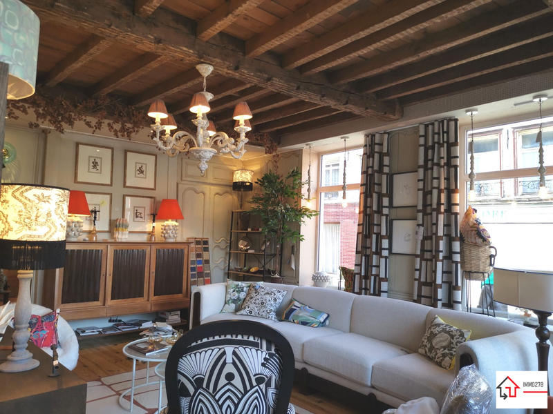 Maison ancienne - 250 m² - 4 pièces