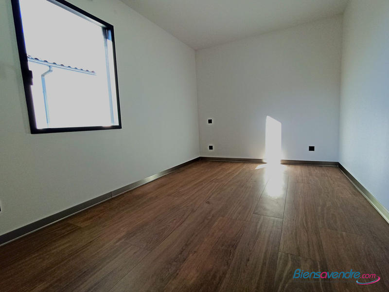 Maison contemporaine - 182 m² - 6 pièces