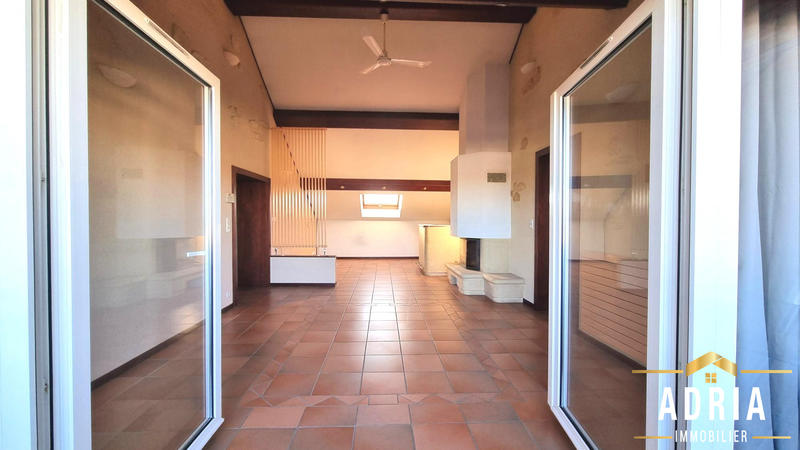 Appartement - 95 m² - 4 pièces