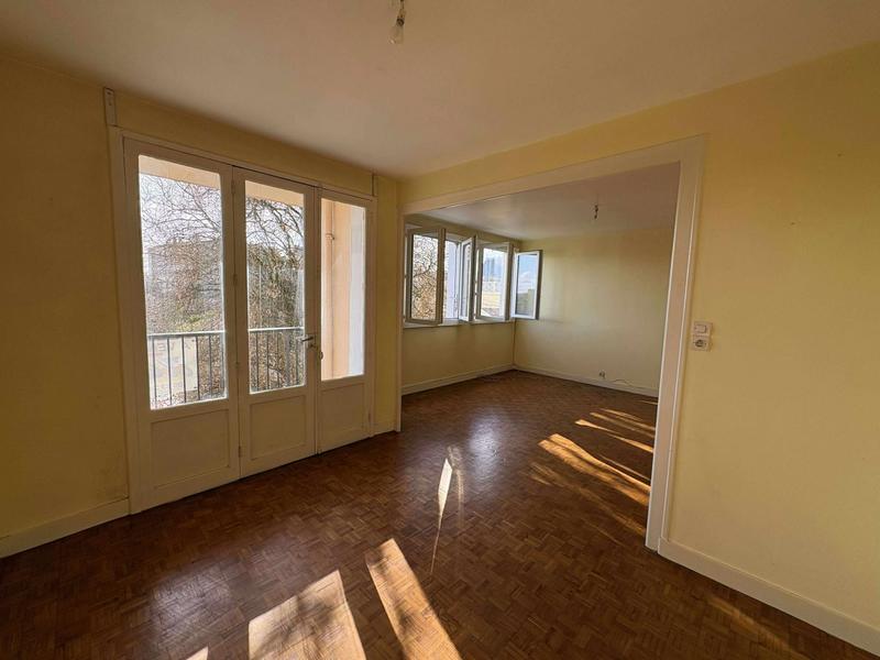 Appartement - 65 m² - 3 pièces