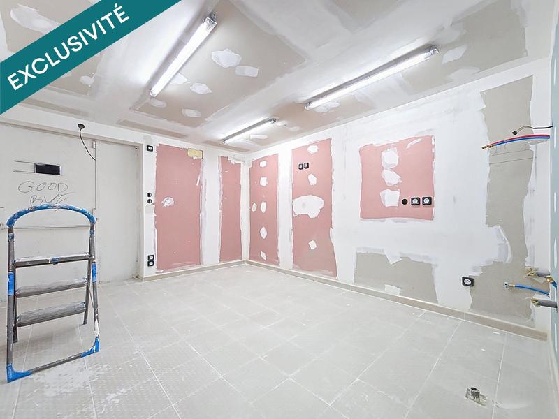 Local commercial - 120 m² - 4 pièces