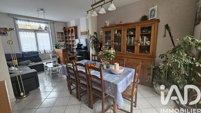 Maison - 83 m² - 4 pièces