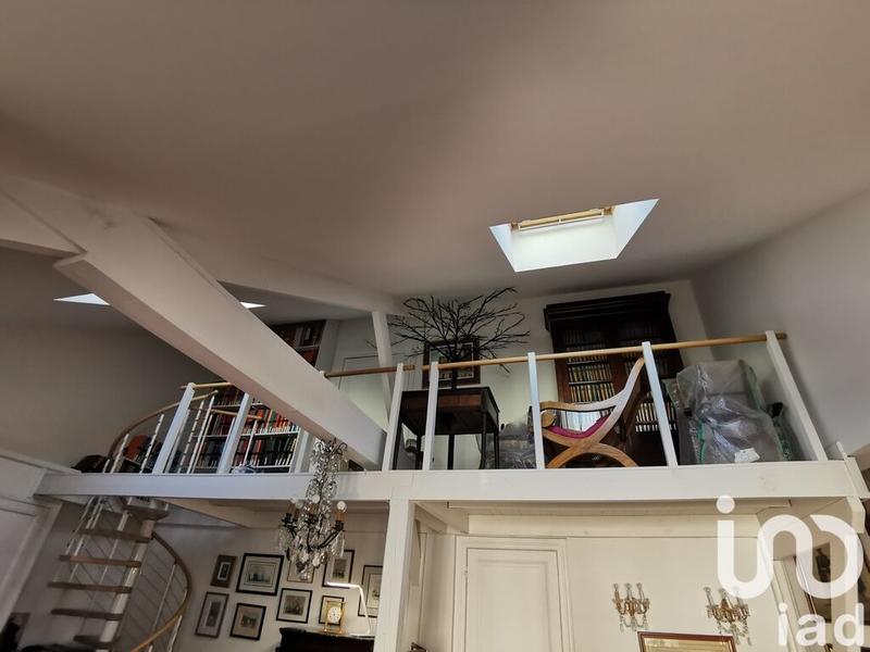 Appartement - 280 m² - 14 pièces