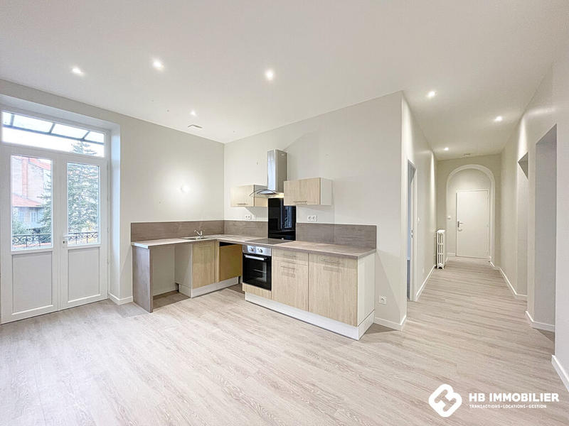 Appartement - 90 m² - 4 pièces