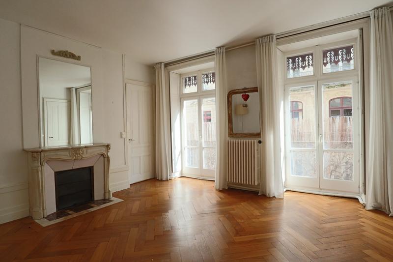 Appartement - 128 m² - 5 pièces