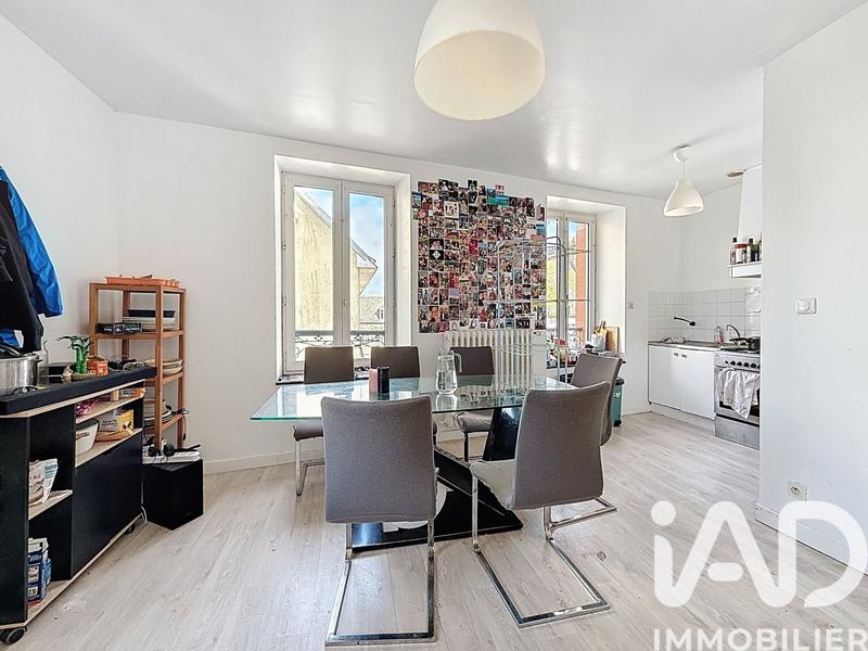 Immeuble - 83 m² - 3 pièces