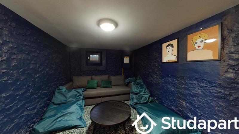 Chambre - 10 m² - 1 pièce