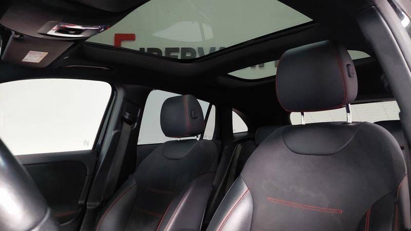 Mercedes Gla 2.0 220d Amg Line 4matic Dct