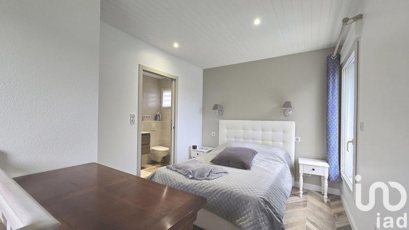 Maison - 249 m² - 10 pièces