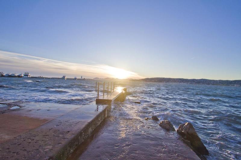 Demeure - 450 m² - 16 pièces