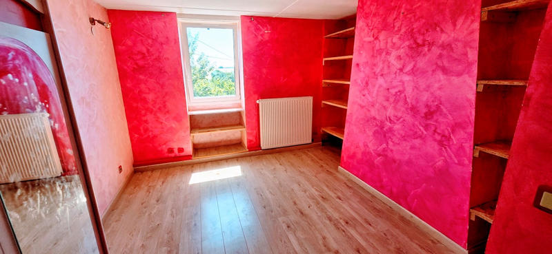 Maison - 200 m² - 8 pièces