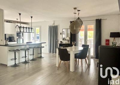 Maison - 115 m² - 6 pièces